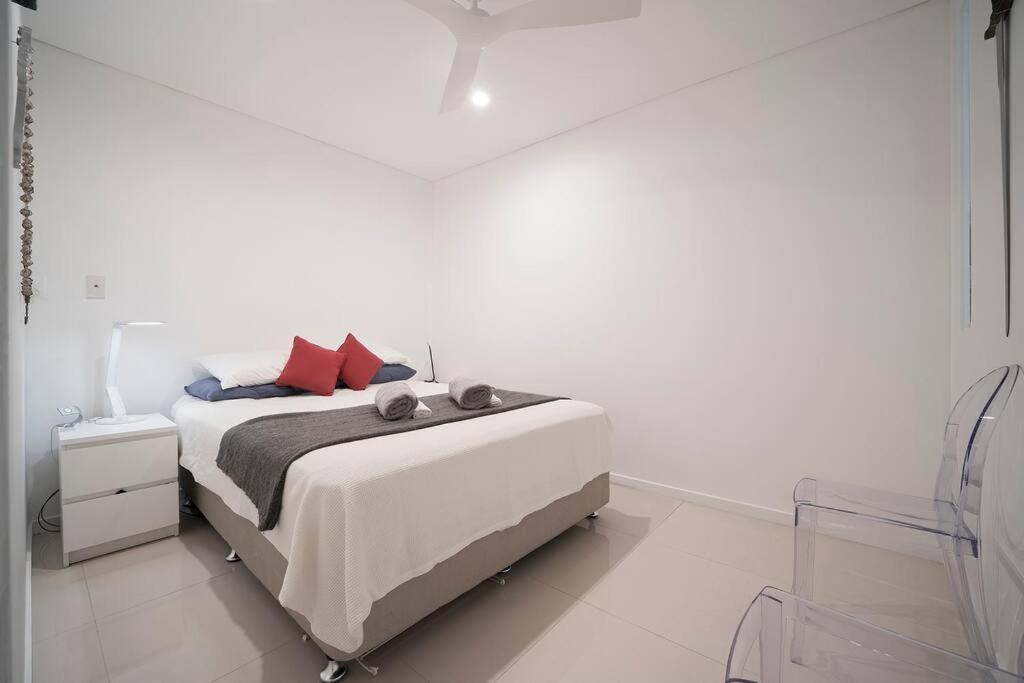 Moments To Bondi - Sleek And Modern * Sydney